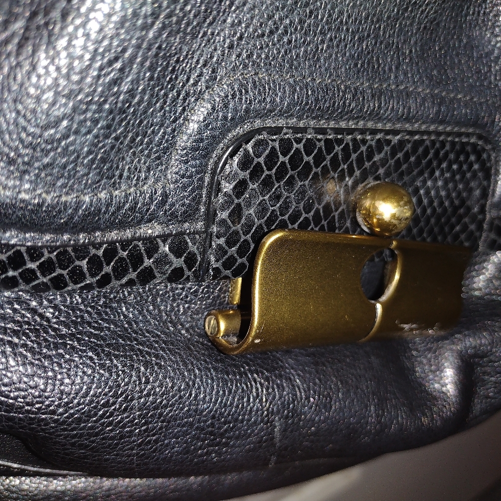 Real coach purse!! - Picture 16 of 16